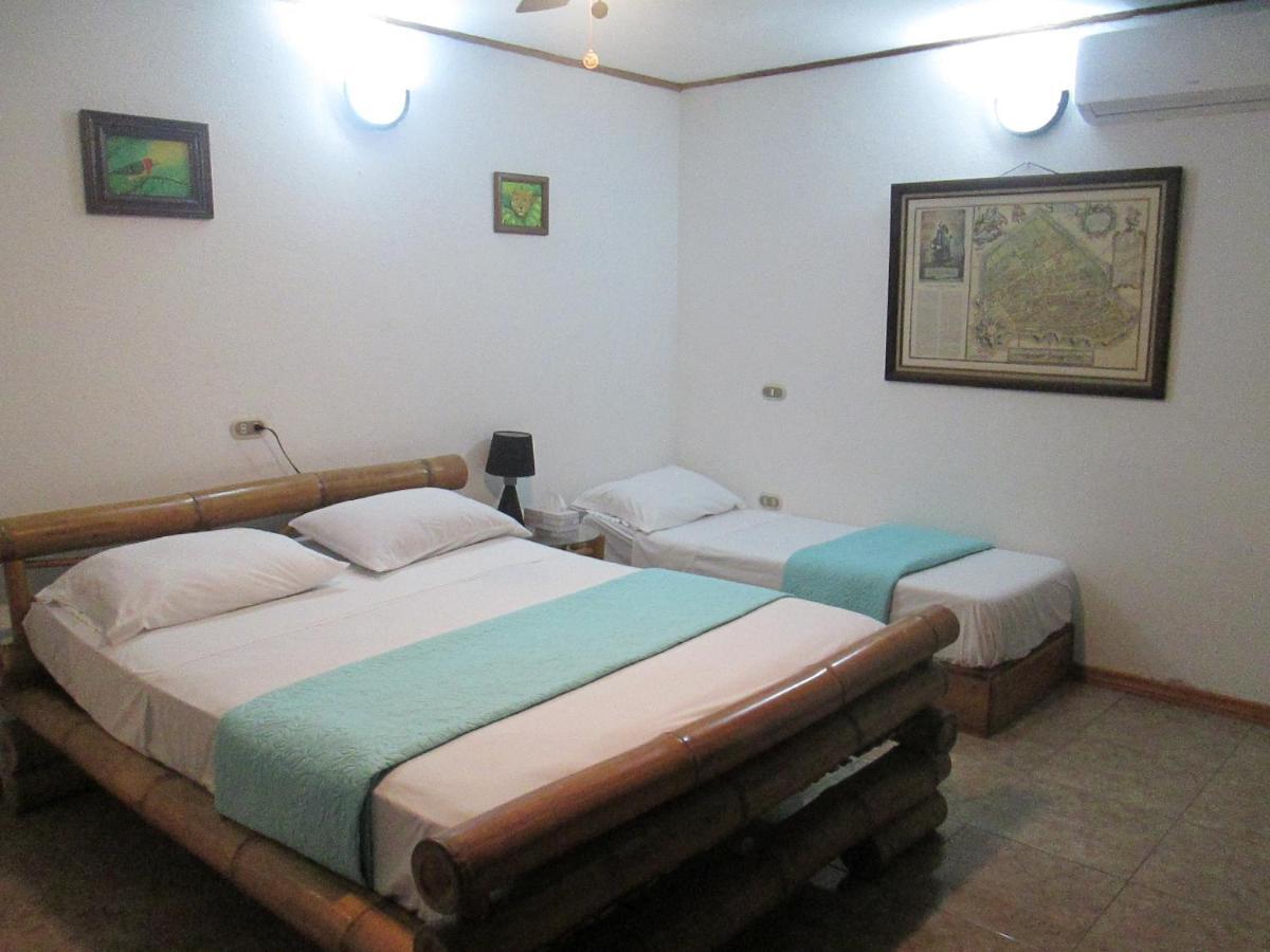 Hotel Bugabutik Puerto Viejo de Talamanca Kültér fotó