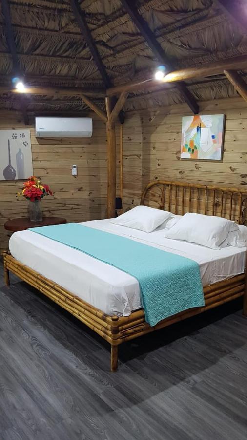 Hotel Bugabutik Puerto Viejo de Talamanca Kültér fotó