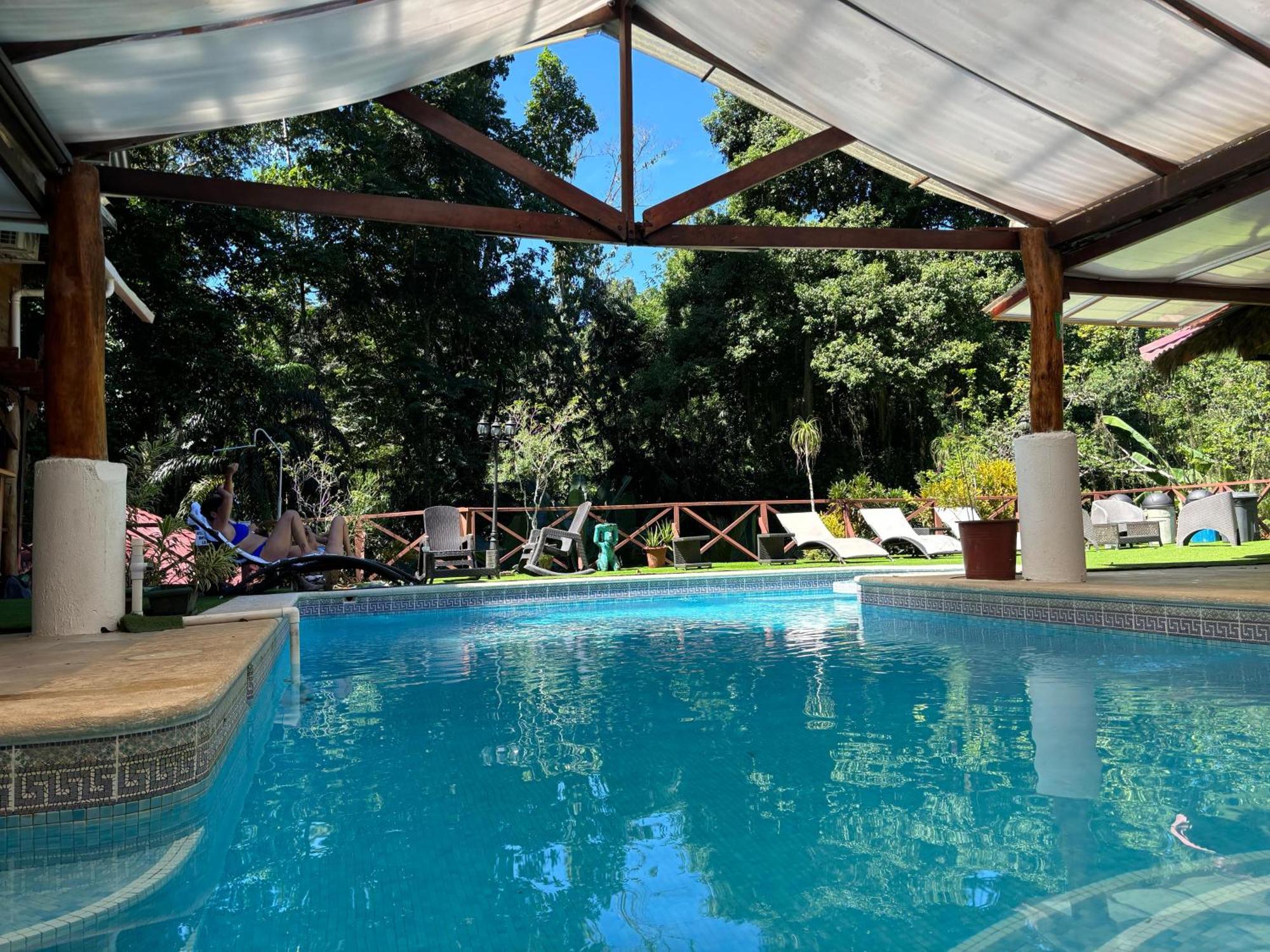 Hotel Bugabutik Puerto Viejo de Talamanca Kültér fotó