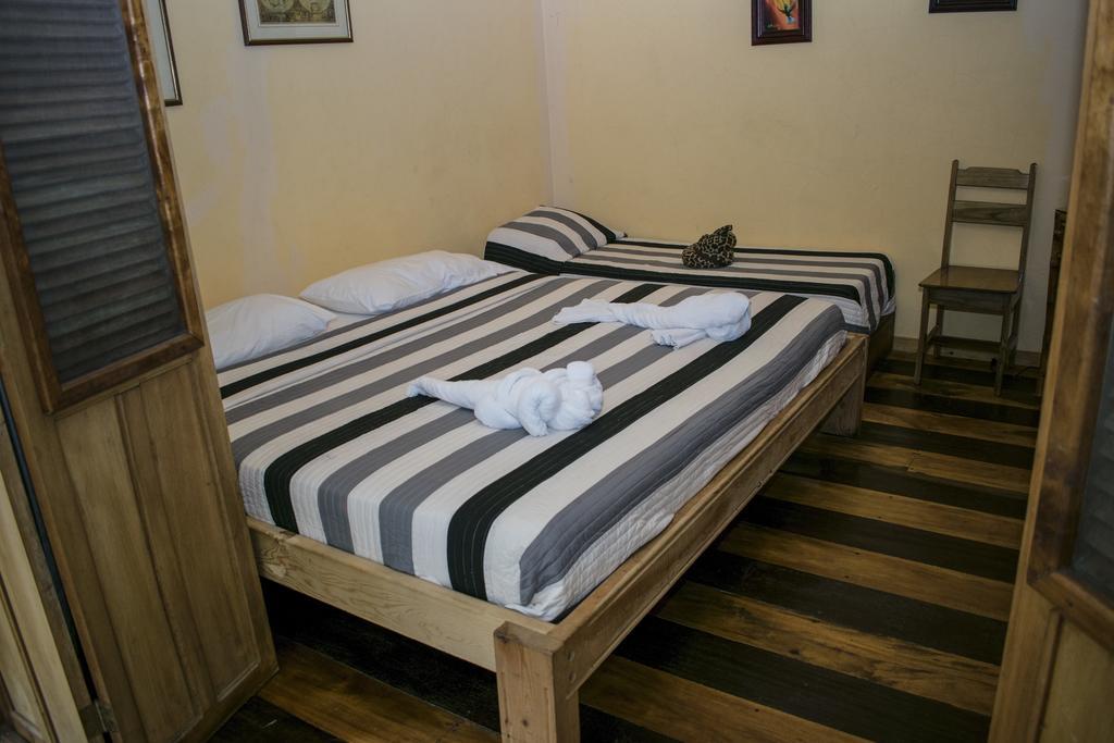 Hotel Bugabutik Puerto Viejo de Talamanca Kültér fotó